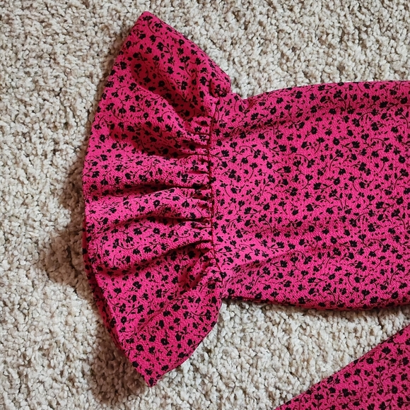 CeCe Ruffle Collar V-Neck ¾Length sleeve blouse Size M Colors magenta & black - Picture 5 of 13